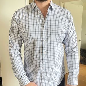 Bonobos long sleeved button up dress shirt
